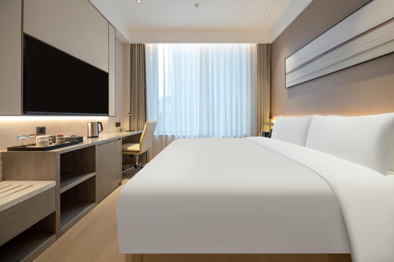 Hyatt Place Linyi People Square Eksteriør billede